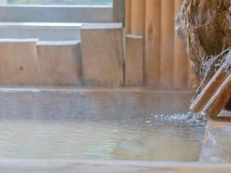 檜湯の宿 松伯/【大浴場(男性)】弱アルカリ性温泉の美肌の湯
