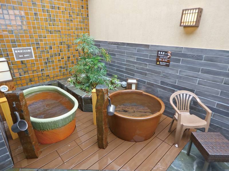 壺湯で天然温泉を独り占め