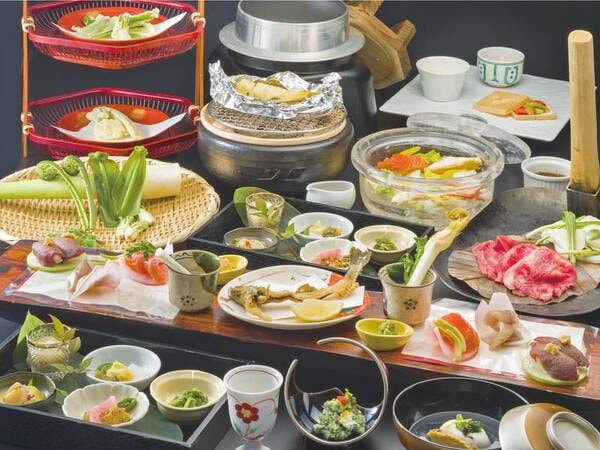 【ハーフビュッフェ「華賓」（かひん）/例】特選黒毛和牛焼しゃぶ、前菜5種盛合せ、お造り4種盛合せなど、料理人が丹精込め提供する最上級の料理の数々。小鉢類やデザートのスイーツ類はビュッフェ形式で