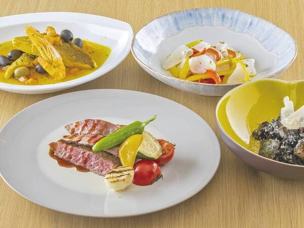 【LEPOプレミアムブッフェの選べるメイン/例】ソースにもこだわったメイン料理をおひとり様あたり1品選べる