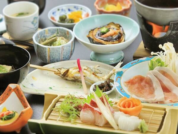 【夕食/例】料理人が腕を振るう会席料理を堪能。※時期・仕入れで料理内容に変更あり