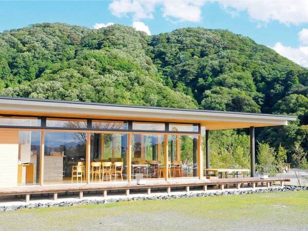 【食事会場】日本料理『笠庵 賛否両論』