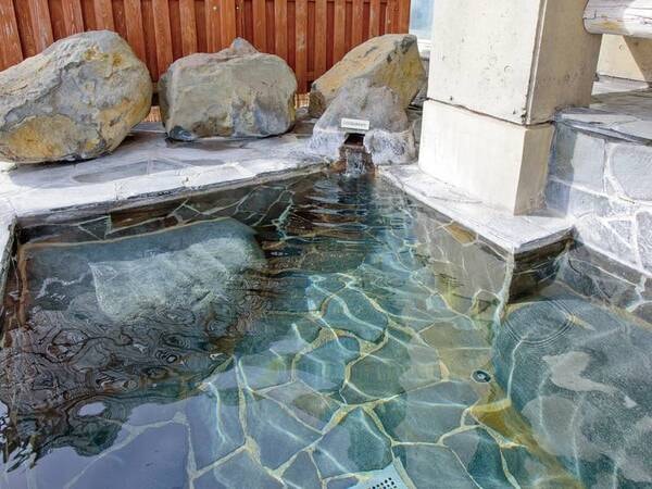 【彦星/男性用大浴場】天気が良い日には日本海まで一望できます※冬季は入浴不可