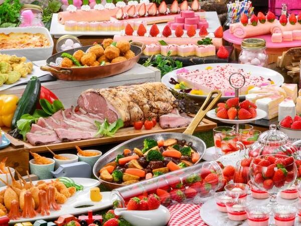 【夕食バイキング/例】3/20～5/10は春のストロベリーフェアを開催！