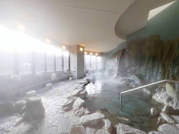 【大岩風呂】やわらかでさらりとしたお湯