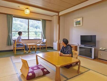 【東館・和室10畳/例】お食事会場に近い東館へご案内