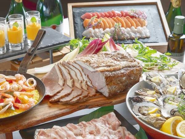 【夕食/約50種のディナービュッフェ】北信地方を味わう本格メニューが食べ放題！