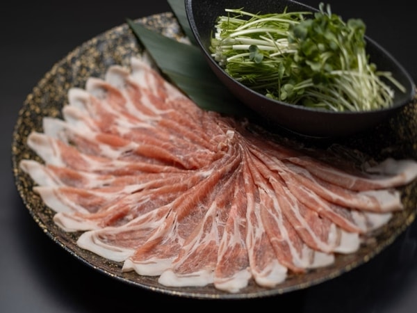 【夕食/約50種類のディナービュッフェ】新潟県産豚肩ロースのしゃぶしゃぶ