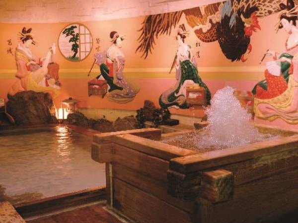 【姉妹館「葛城」大浴場】隣接した建物内にあり！湯巡りも楽しめる。