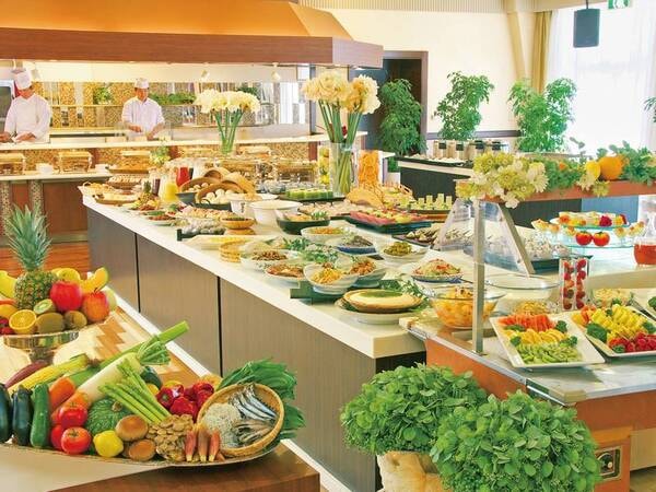 【朝食バイキング/例】和洋のブッフェスタイル。高知が丸ごと味わえる郷土色豊かな朝食をお楽しみください！