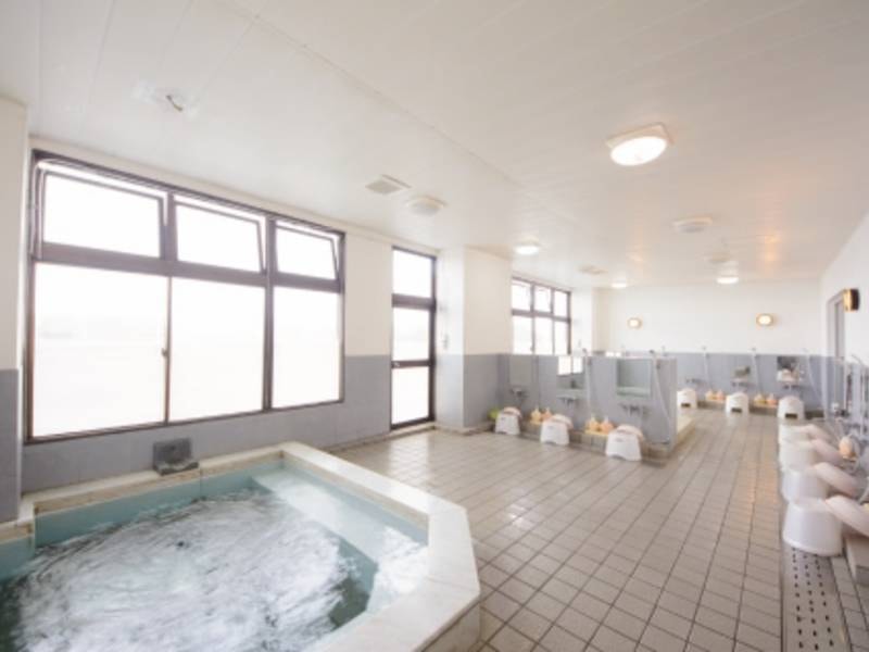 【千代の湯】高知市街が見渡せる展望浴場