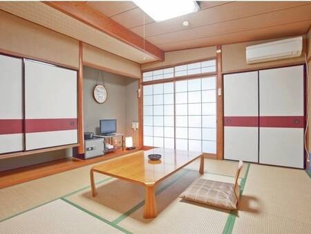 【山側和室/例】落ち着いた雰囲気の和室