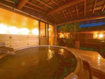 花扇別邸 いいやま/神代の湯 半露天風呂