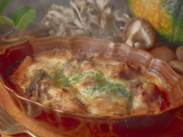 【9/1~2/28まで】かぼちゃとキノコのミートソースクグラタン/例