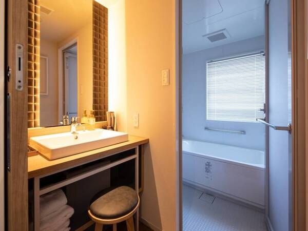 【スーペリアツイン／例】洗練されたモダンな雰囲気漂う客室