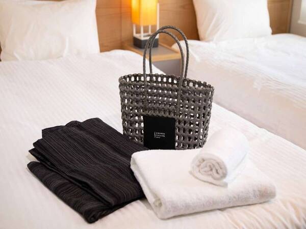 【アメニティ/例】宿オリジナル湯かご。館内の移動も便利