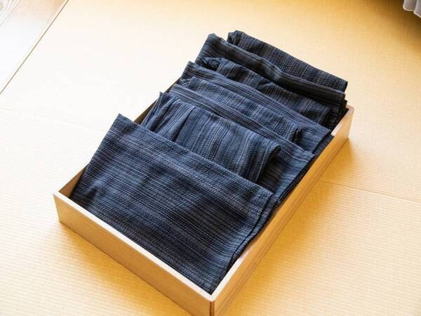 【アメニティ/例】肌触りのよい作務衣（館内着）。着心地がよく滞在中もリラックス