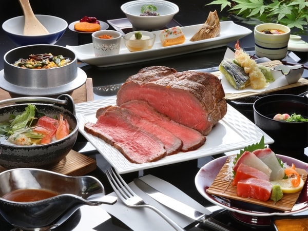 低温調理でじっくり焼き上げた、こだわりの特製ローストビーフをご用意しました。
しっとり柔らかな食感と、口いっぱいに広がるお肉の旨みを、60分間食べ放題で心ゆくまでお楽しみください。