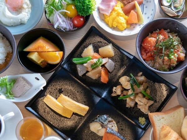 【朝食バイキング/例】和食・洋食両方楽しめる充実の朝ごはん