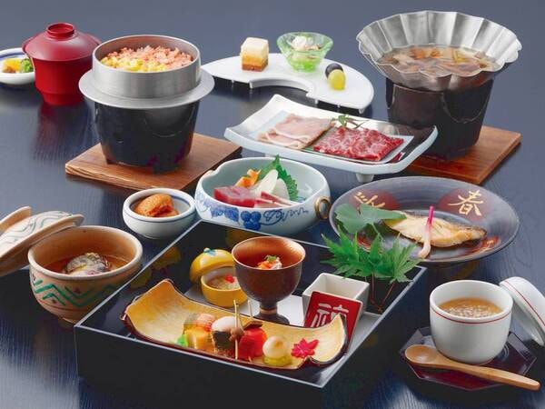 九州産和牛と糸島豚の旬菜鍋/例