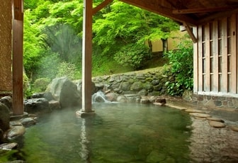 美湯の宿　両築別邸