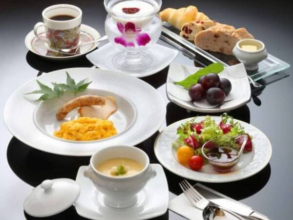 朝食（洋食）/一例
朝食は和食または洋食からお選びいただけます。