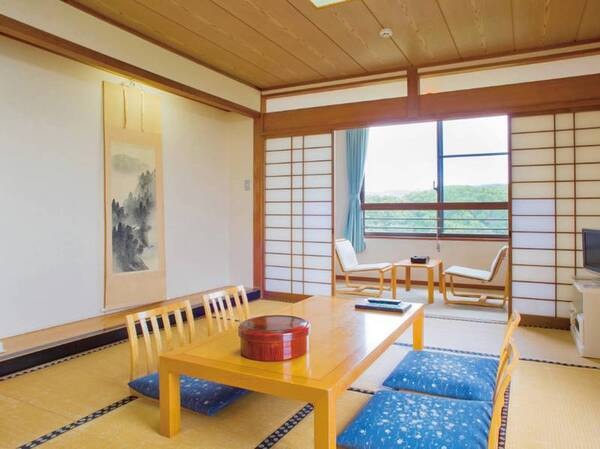 和室10畳/例
クス林を一望できる眺めの良いお部屋をご用意