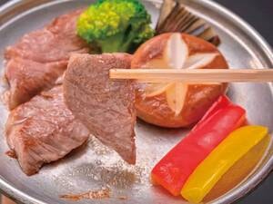 【平戸牛の陶板焼き/例】平戸に来たら味わいたい一品！
