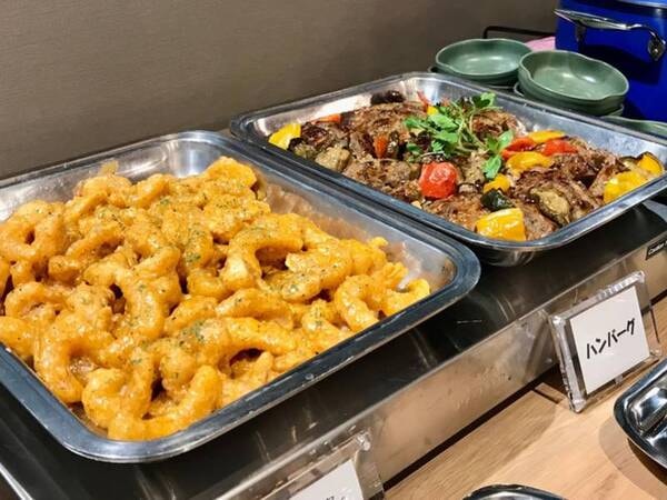 【阿蘇グルメビュッフェ/例】阿蘇名物の「あか牛ハンバーグ」