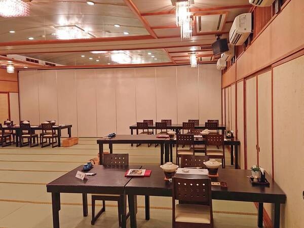 150畳の会場食