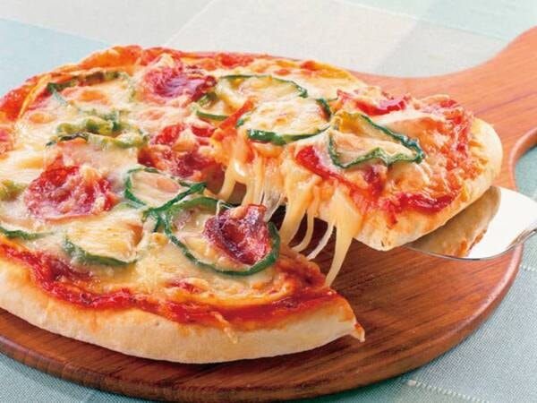 【和洋中伊バイキング】イタリアンシェフの手作りピザ/例