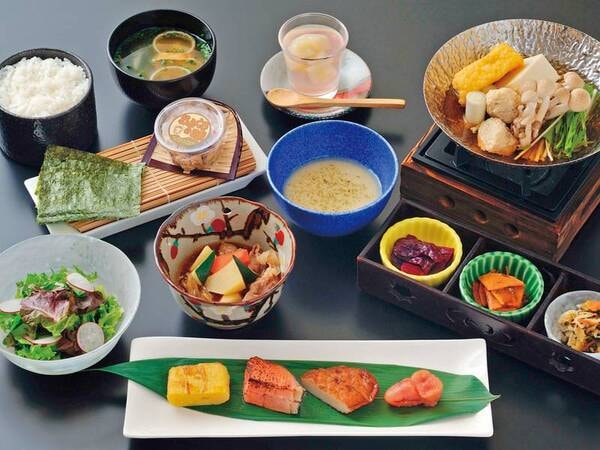 朝の和食御膳（朝食）。阿蘇の食材をたっぷり使った健康志向の朝ごはんをご用意！