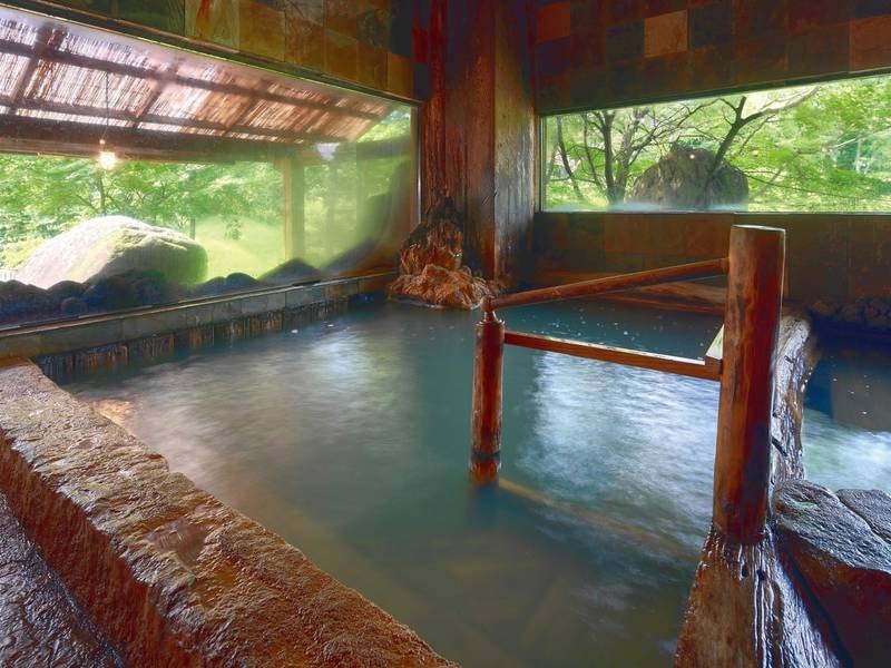 館内・大浴場（男性）