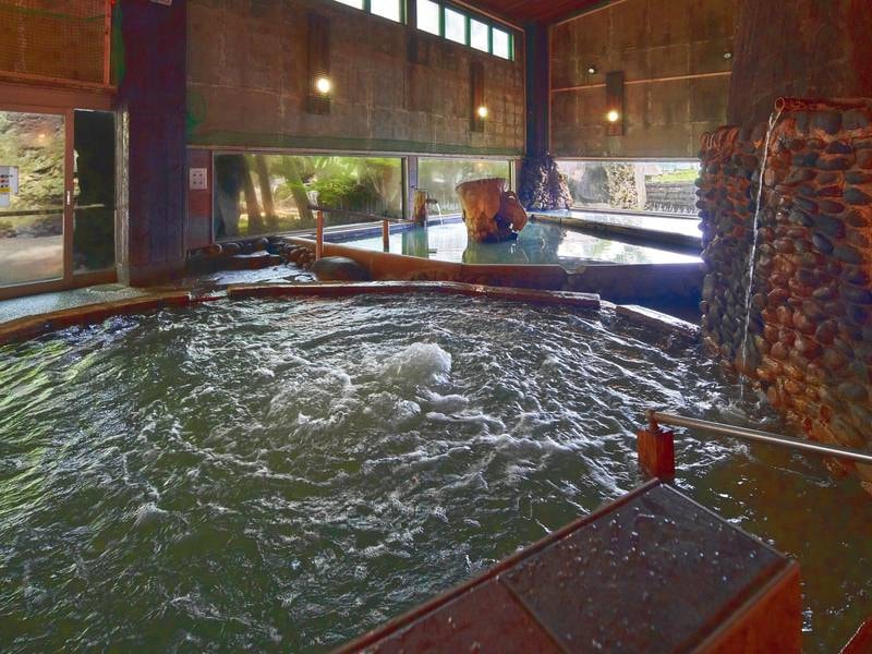 どんどこ湯・大浴場（男性）
