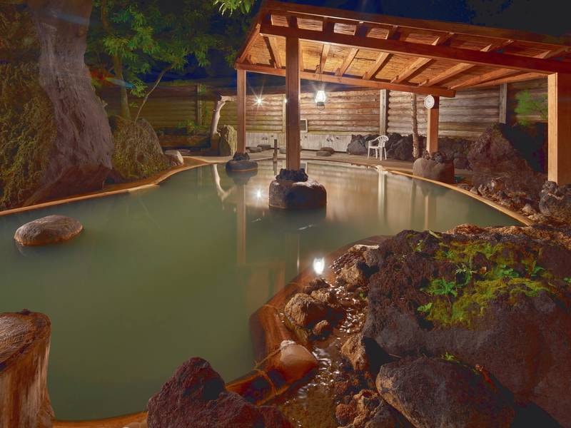どんどこ湯・露天風呂（女性）