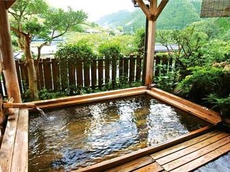 湯の鶴温泉 あさひ荘/【男性展望露天風呂】四季の移ろいを感じる