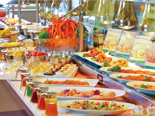 【夕食バイキング】蟹や国産牛ステーキ、あか牛ハンバーグなど一品一品こだわったメニュー