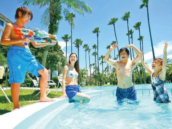 【プール/例】夏季限定でプール利用が可能！山からの湧き水を使用しており、キレイでとても冷たい水が気持ち良い♪