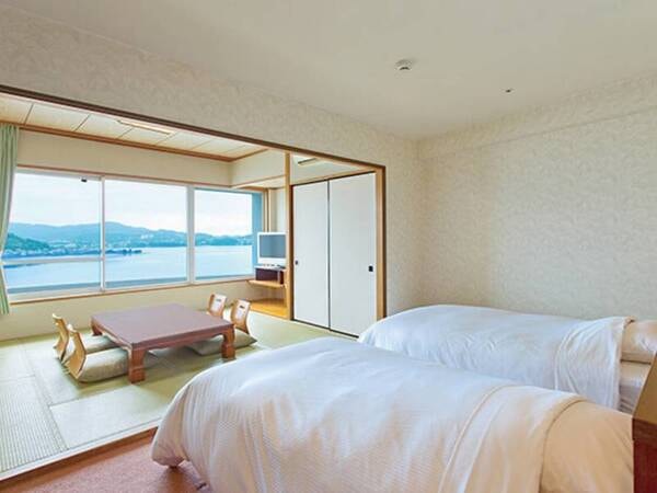 【本館和洋室/例】遠くに浜名湖を望む、過ごしやすい和洋室／例