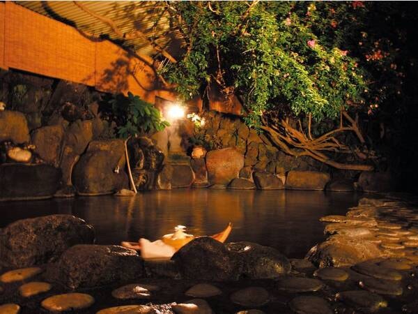 【みはらし露天風呂】熱川温泉の街並みと絶景のオーシャンビューを眺める！