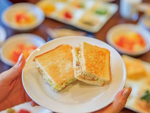 【朝食バイキング/例】トルコ発祥グルメ・鯖サンドをジュラクアレンジ♪