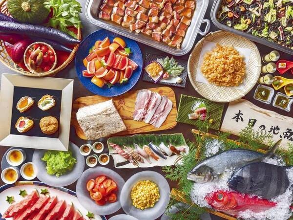 【夕食ビュッフェ/例】とれたての海の幸・季節を彩る山の幸など豊富なメニューが並ぶ