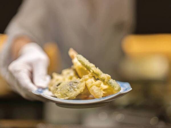 揚げたての天ぷら/夕食例