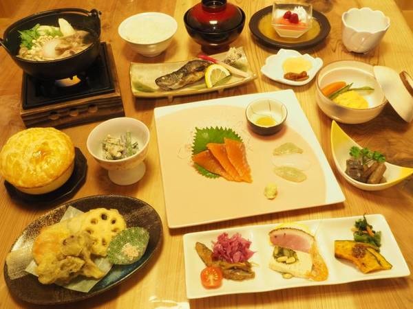 にごり湯の宿 赤城温泉ホテルの 人気no 1 個室食 個室食事処でお食事 3泊以上不可 16 000円 別館かえで ヒノキ風呂付和洋室 ゆこゆこ