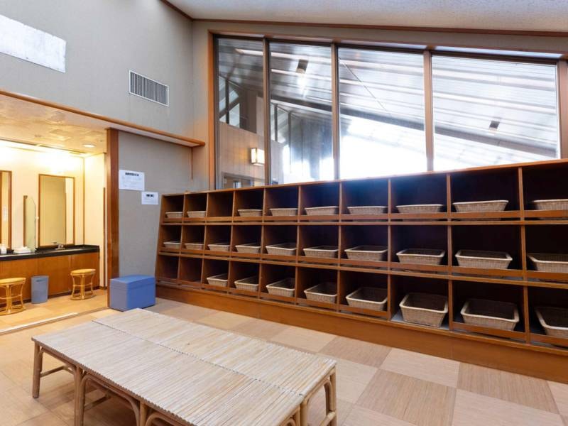 【脱衣所】女湯