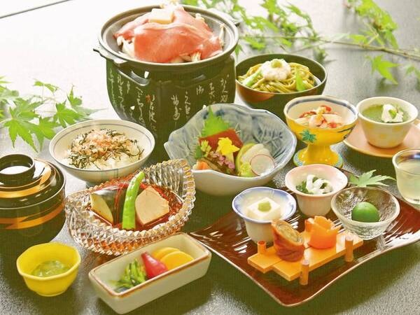 【月替り会席/例】旬の料理を月替わりに楽しめる