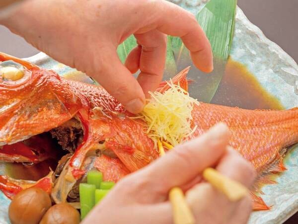 【金目鯛のあたみ煮/例】湯宿一番地名物!脂が乗った金目鯛を熱海名物「梅」を使って煮付ける!