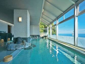 ホテルニューさがみや／大浴場（1階）相模灘が一望！天然温泉をお楽しみください