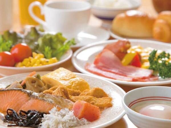 『朝食付』バイキングの場合の一例（ホテルの状況により宿お任せとなります）