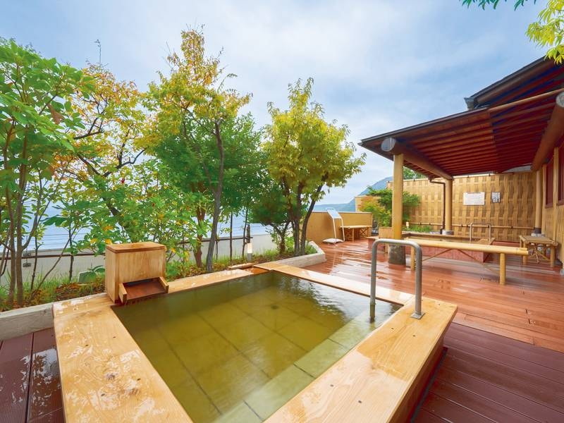 屋上露天風呂（女性）